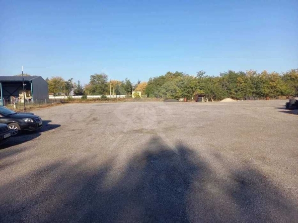 Парцел в София, Хладилника - 2500 кв.м за 150 €/кв.м - Снимка #1