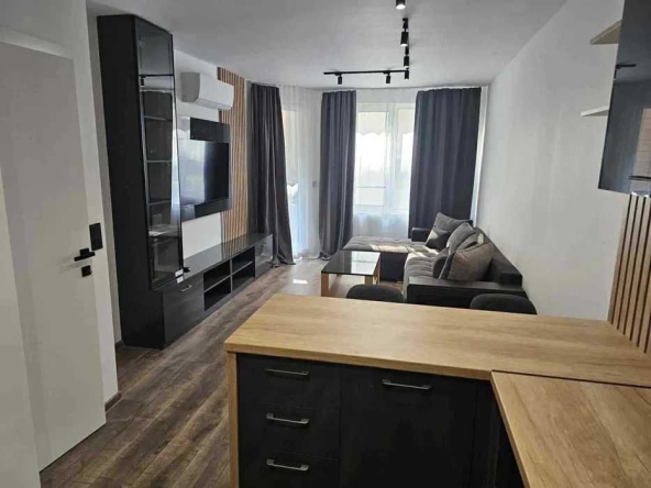 Дава се под наем Двустаен апартамент в София, Малинова долина - 10 кв.м за 500 € - Снимка #1