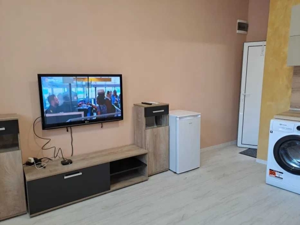 Дава се под наем Едностаен апартамент в София, Център - 30 кв.м за 408 € - Снимка #1