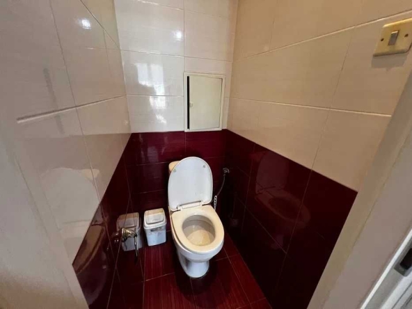 Дава се под наем Тристаен апартамент в София, Зона Б-18 - 100 кв.м за 750 € - Снимка #1