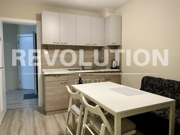 Дава се под наем Двустаен апартамент в Варна, Окръжна болница - 98 кв.м за 475 € - Снимка #1