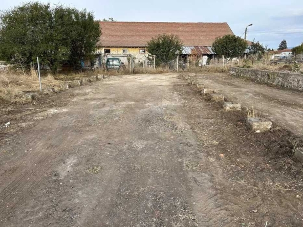 Парцел в София, Център - 1333 кв.м за 50 €/кв.м - Снимка #1