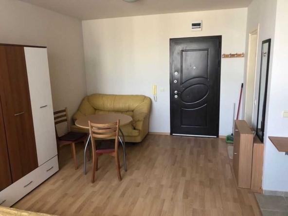 Дава се под наем Едностаен апартамент в София, Център - 38 кв.м за 358 € - Снимка #1