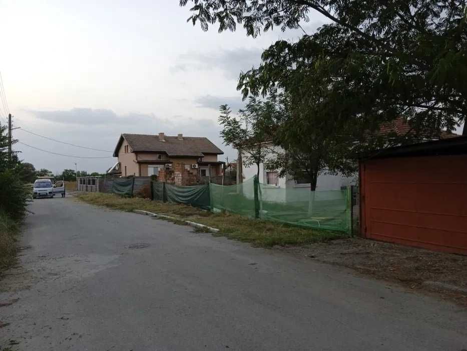 Парцел в Свиленград - 1220 кв.м за 57 €/кв.м - Снимка #1