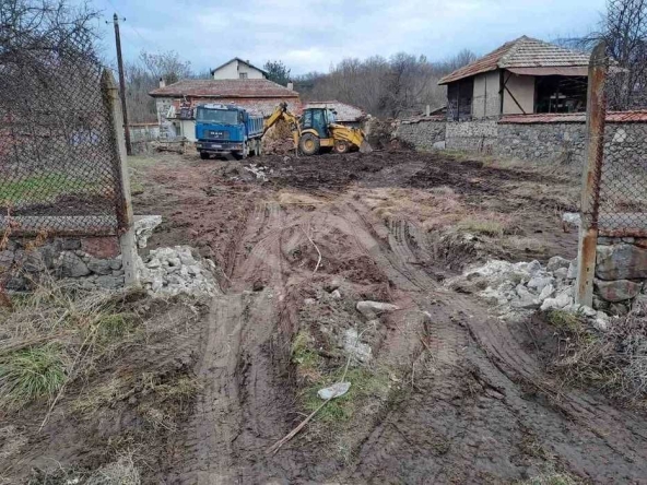 Парцел в с. Драгойново, Област Пловдив - 750 кв.м за 58 €/кв.м - Снимка #1