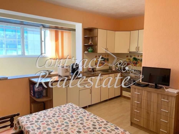 Дава се под наем Двустаен апартамент в Варна, Гръцка махала - 55 кв.м за 331.5 € - Снимка #1