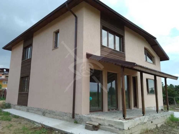 Къща в Стамболийски - 240 кв.м за 959 €/кв.м - Снимка #1