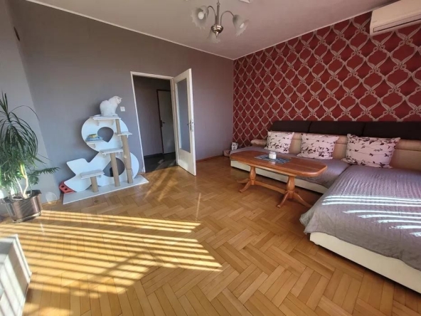 Тристаен апартамент в Пловдив, Коматево - 86 кв.м за 1349 €/кв.м - Снимка #1