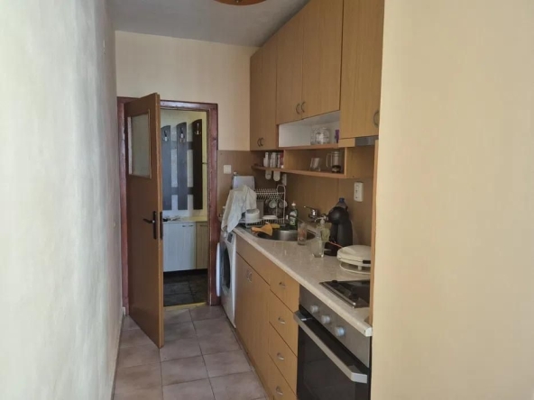 Дава се под наем Четиристаен апартамент в Варна, ХЕИ - 85 кв.м за 511 € - Снимка #1