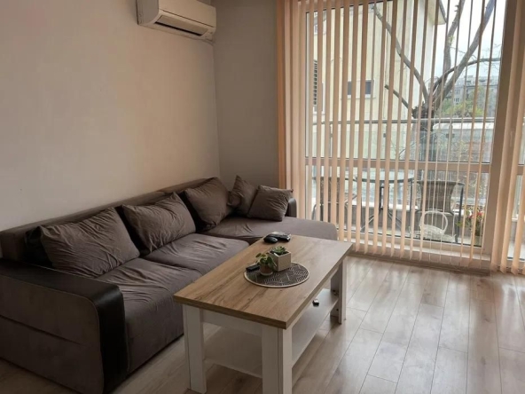 Дава се под наем Двустаен апартамент в Пловдив, Кючук Париж - 67 кв.м за 408 € - Снимка #1