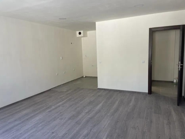 Дава се под наем Офис в Варна, Център - 55 кв.м за 357 € - Снимка #1