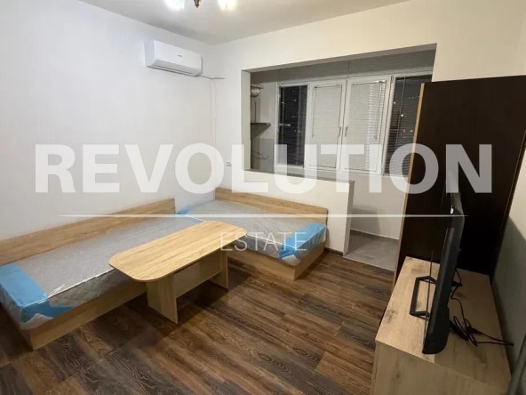 Дава се под наем Едностаен апартамент в Варна, Младост 1 - 30 кв.м за 309.06 € - Снимка #1