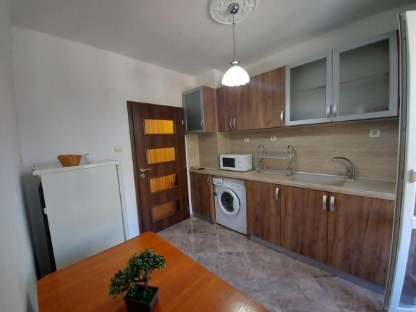 Дава се под наем Тристаен апартамент в Варна, Чайка - 72 кв.м за 518.67 € - Снимка #1