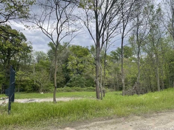 Парцел в Хисаря - 860 кв.м за 90 €/кв.м - Снимка #1