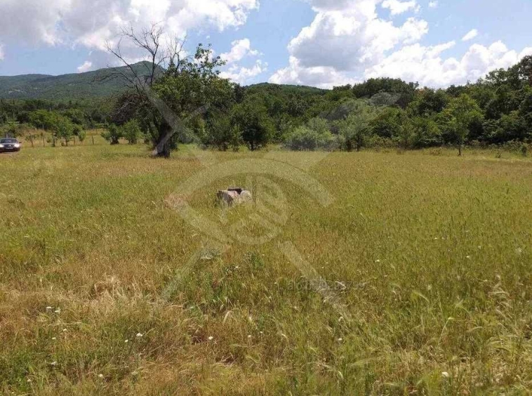 Парцел в София, Хладилника - 833 кв.м за 10 €/кв.м - Снимка #1