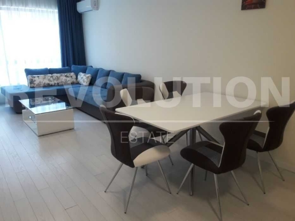 Дава се под наем Двустаен апартамент в Варна, Център - 65 кв.м за 510 € - Снимка #1