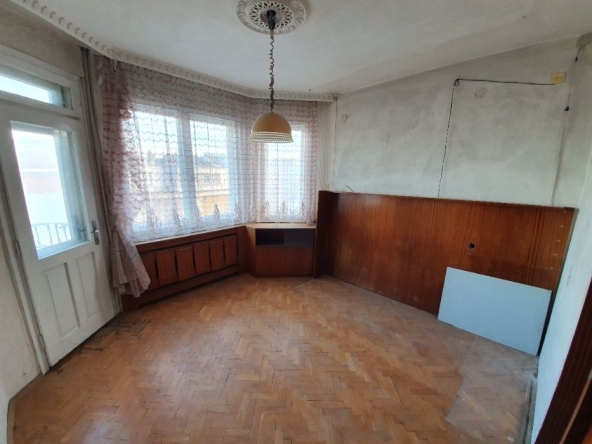 Многостаен апартамент в Велико Търново, Бузлуджа - 150 кв.м за 510 €/кв.м - Снимка #1