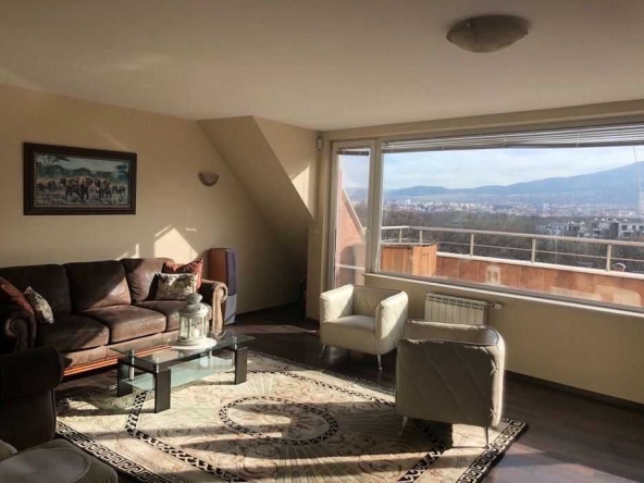 Тристаен апартамент в София, Лозенец - 300 кв.м за 680 €/кв.м - Снимка #1