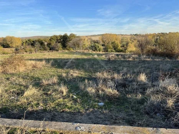 Парцел в Хисаря - 2029 кв.м за 8 €/кв.м - Снимка #1