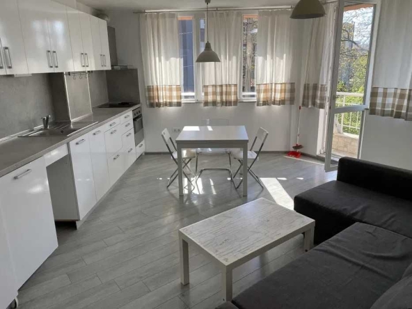 Дава се под наем Двустаен апартамент в София, Център - 50 кв.м за 423.81 € - Снимка #1