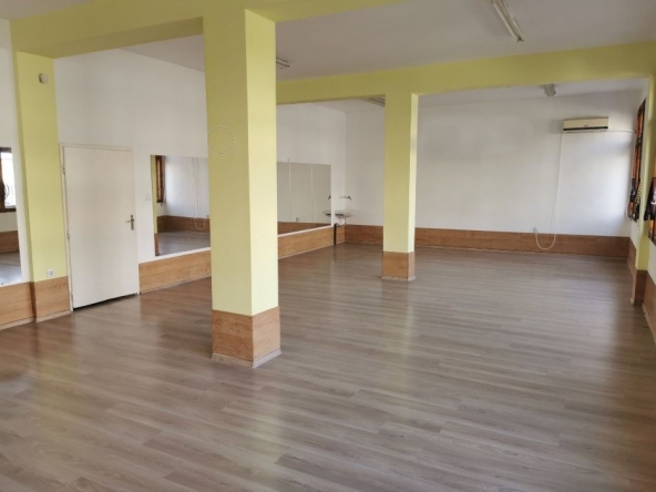 Дава се под наем Зала за събития в София, Младост 3 -  кв.м за 16.83 € - Снимка #1