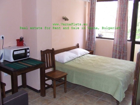 Дава се под наем  в Варна, Аспарухово - 15 кв.м за 178.5 € - Снимка #1