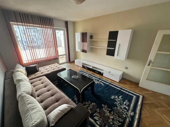 Дава се под наем Двустаен апартамент в Варна, Базар Левски - 78 кв.м за 448.8 € - Снимка #1