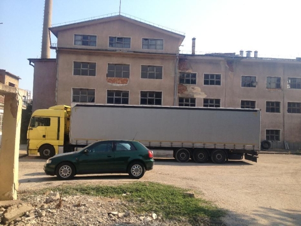 Промишлена сграда в Видин, Промишлена зона - Юг - 5700 кв.м за 135 €/кв.м - Снимка #1