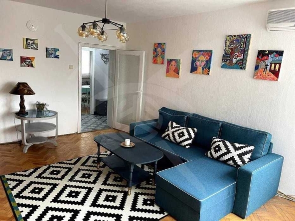 Двустаен апартамент в Пазарджик, Център - 70 кв.м за 718 €/кв.м - Снимка #1