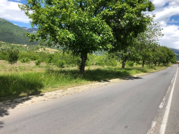 Парцел в Сопот - 5600 кв.м за 15 €/кв.м - Снимка #1