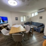 Дава се под наем Тристаен апартамент в София, Младост 2 - 100 кв.м за 767.55 € - Снимка #1