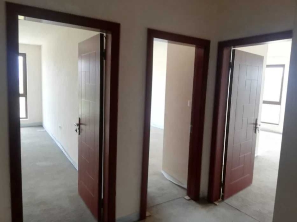 Тристаен апартамент в Пловдив, Христо Смирненски - 139 кв.м за 1044 €/кв.м - Снимка #1