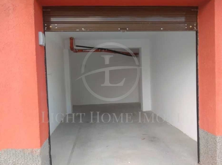 Гараж / Паркомясто в Пловдив, Остромила - 22 кв.м за 811 €/кв.м - Снимка #1