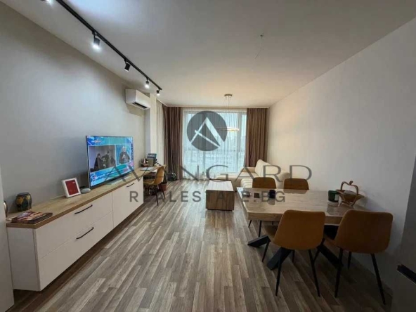 Двустаен апартамент в Пловдив, Център - 79 кв.м за 1534 €/кв.м - Снимка #1