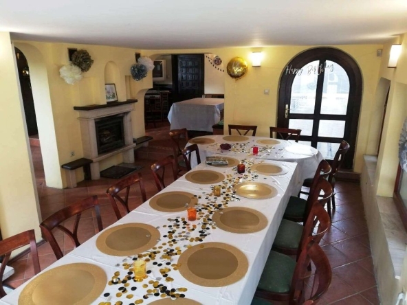 Дава се под наем Заведение в Варна, м-т Евксиноград - 60 кв.м за 102 € - Снимка #1