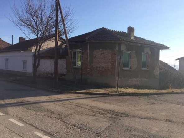 Къща в Сухиндол - 100 кв.м за 51 €/кв.м - Снимка #1