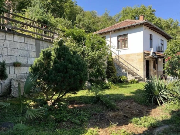 Къща в с. Кошов, Област Русе - 100 кв.м за 291 €/кв.м - Снимка #1