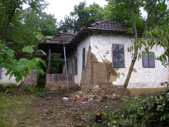 Къща в с. Шумата, Област Габрово - 40 кв.м за 114 €/кв.м - Снимка #1