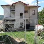 Къща в с. Баните, Област Смолян - 256 кв.м за 325 €/кв.м - Снимка #1