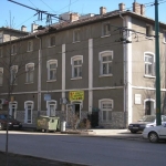Дава се под наем Магазин в Габрово, Център - 600 кв.м за 306 € - Снимка #1