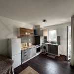 Дава се под наем Двустаен апартамент в Варна, Център - 80 кв.м за 498.27 € - Снимка #1