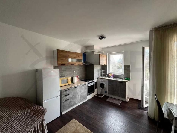 Дава се под наем Двустаен апартамент в Варна, Център - 80 кв.м за 498.27 € - Снимка #1