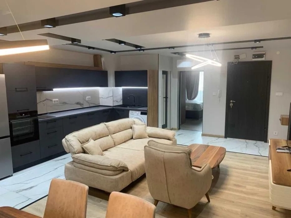 Дава се под наем Двустаен апартамент в Пловдив, Кършияка - 88 кв.м за 700 € - Снимка #1