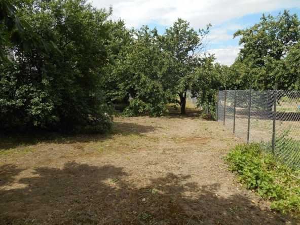 Парцел в с. Златитрап, Област Пловдив - 504 кв.м за 163 €/кв.м - Снимка #1