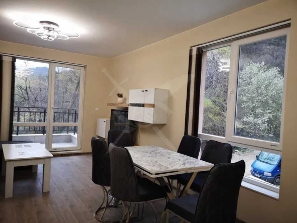 Тристаен апартамент в Асеновград - 113 кв.м за 1461 €/кв.м - Снимка #1