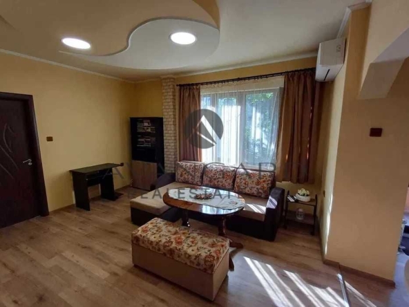 Двустаен апартамент в Пловдив, Съдийски - 53 кв.м за 2038 €/кв.м - Снимка #1