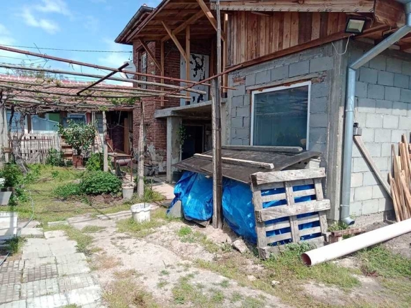 Къща в с. Щърково, Област Пазарджик - 140 кв.м за 237 €/кв.м - Снимка #1