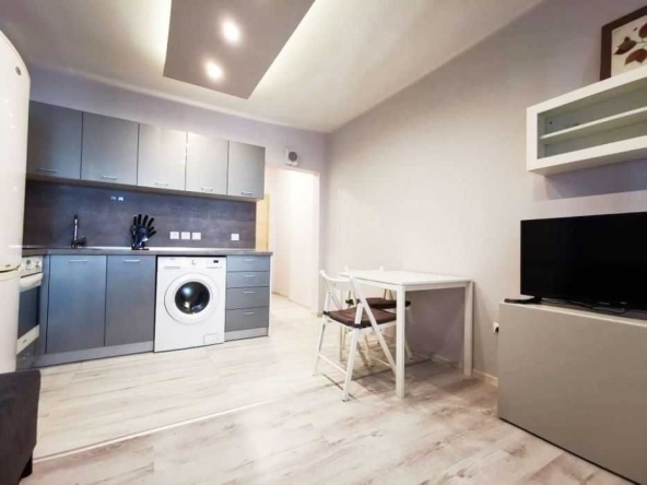 Дава се под наем Двустаен апартамент в София, Борово - 75 кв.м за 418.2 € - Снимка #1