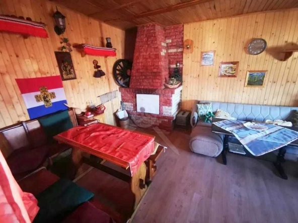 Къща в Перущица - 166 кв.м за 350 €/кв.м - Снимка #1