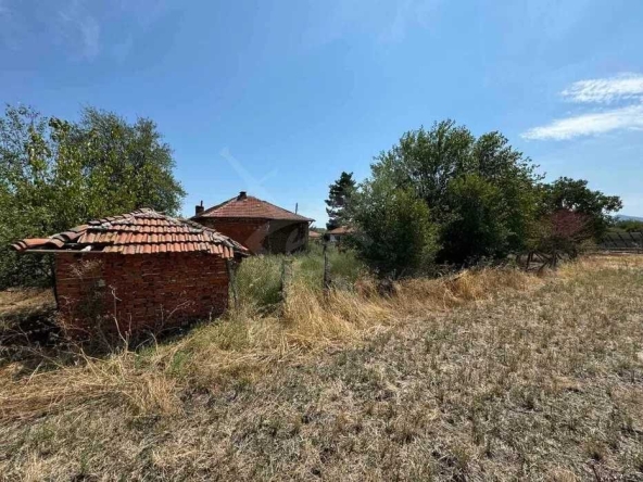 Парцел в с. Бяла река, Област Пловдив - 4200 кв.м за 8 €/кв.м - Снимка #1